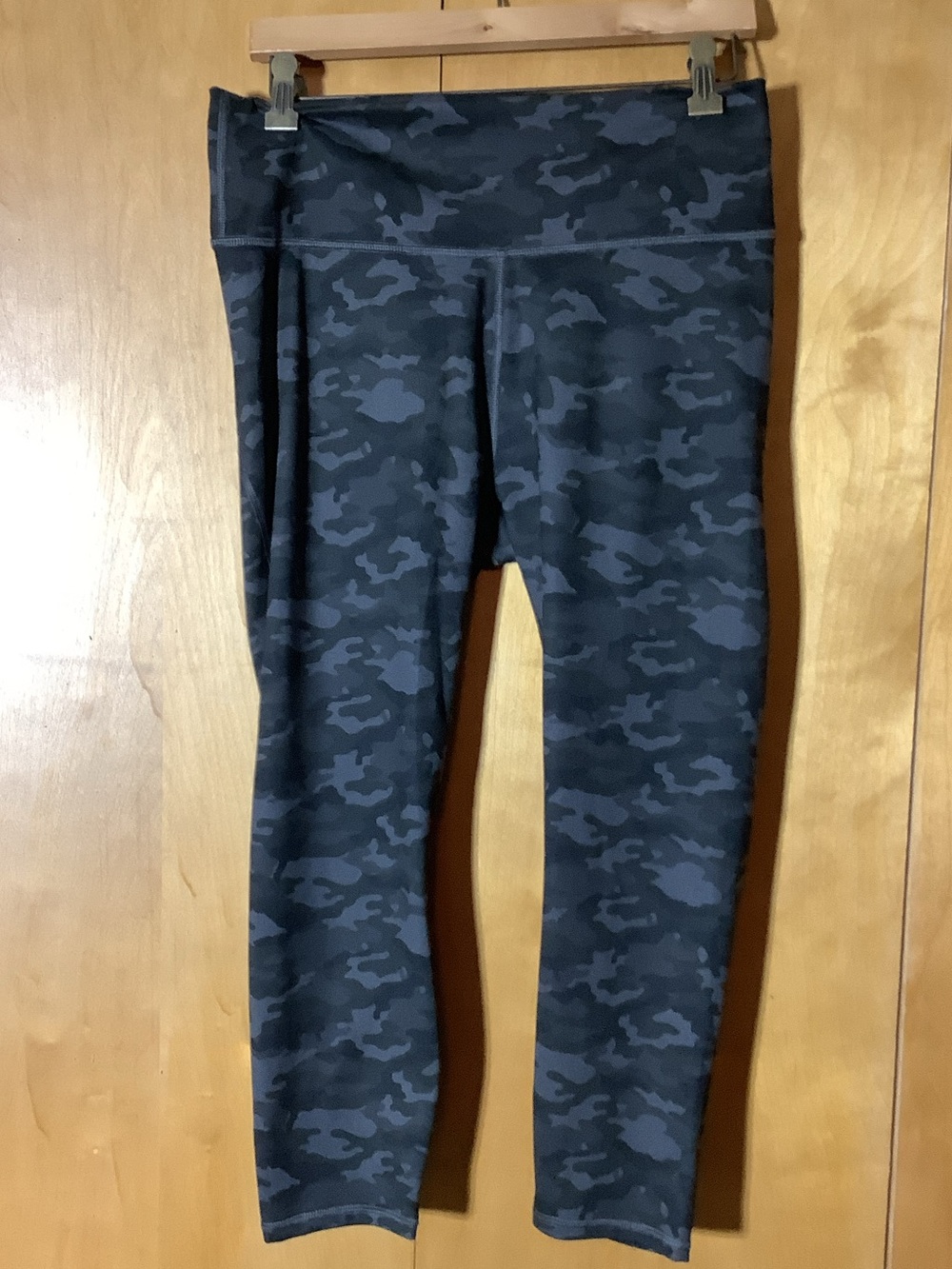 Fabletics camo leggings, size XL